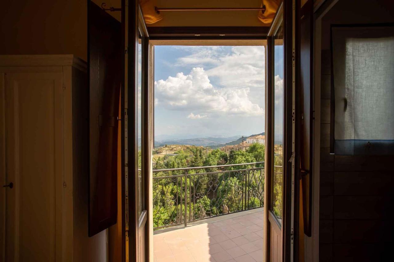 Il Paesaggio Lunare Aliano Exterior photo